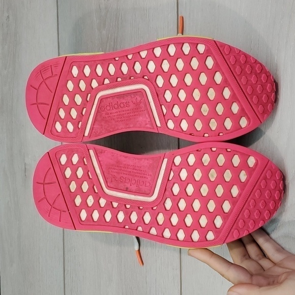 Adidas Womens Boost NMD R1 Solar Athletic Running Pink Sneakers shoes sz 6.5 - Picture 10 of 14